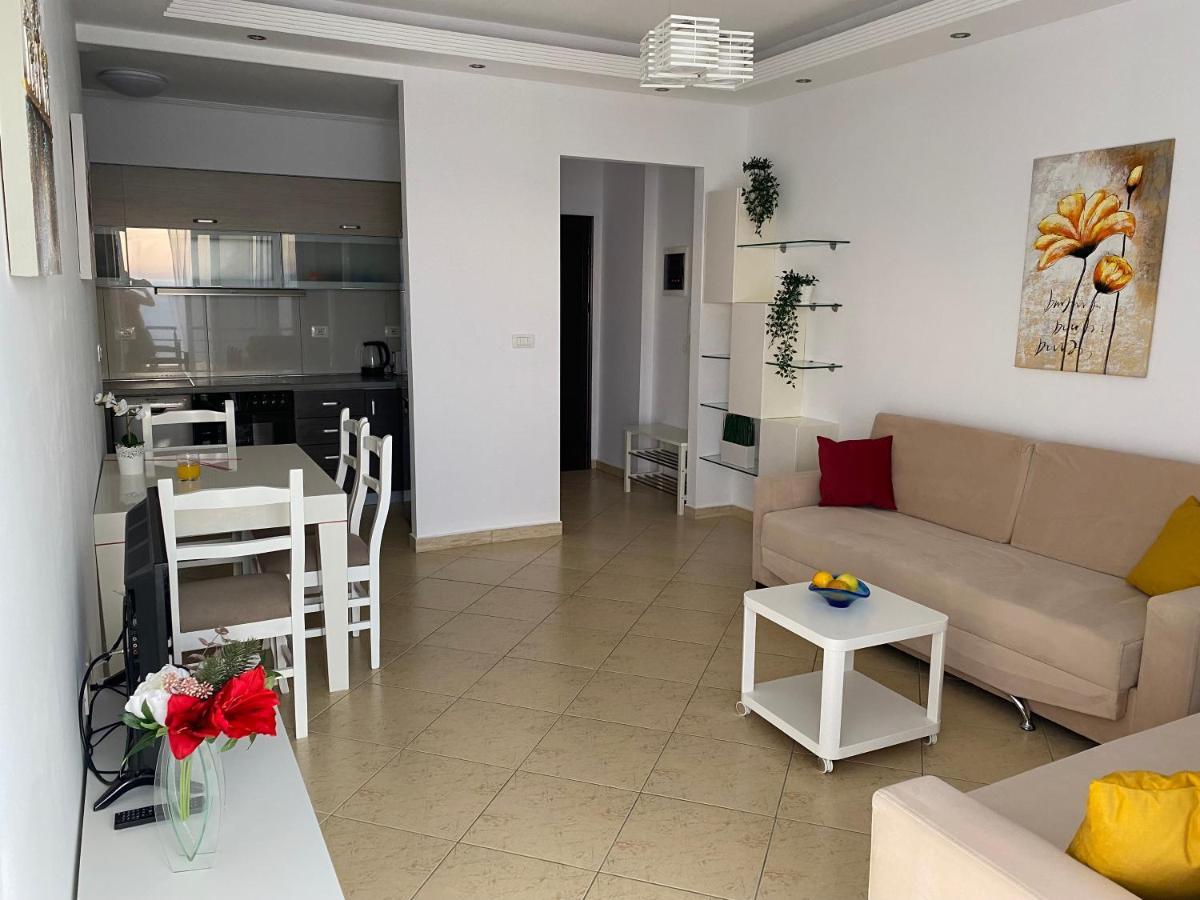 Apartment With Huge Sea View Balcony Саранда Екстер'єр фото