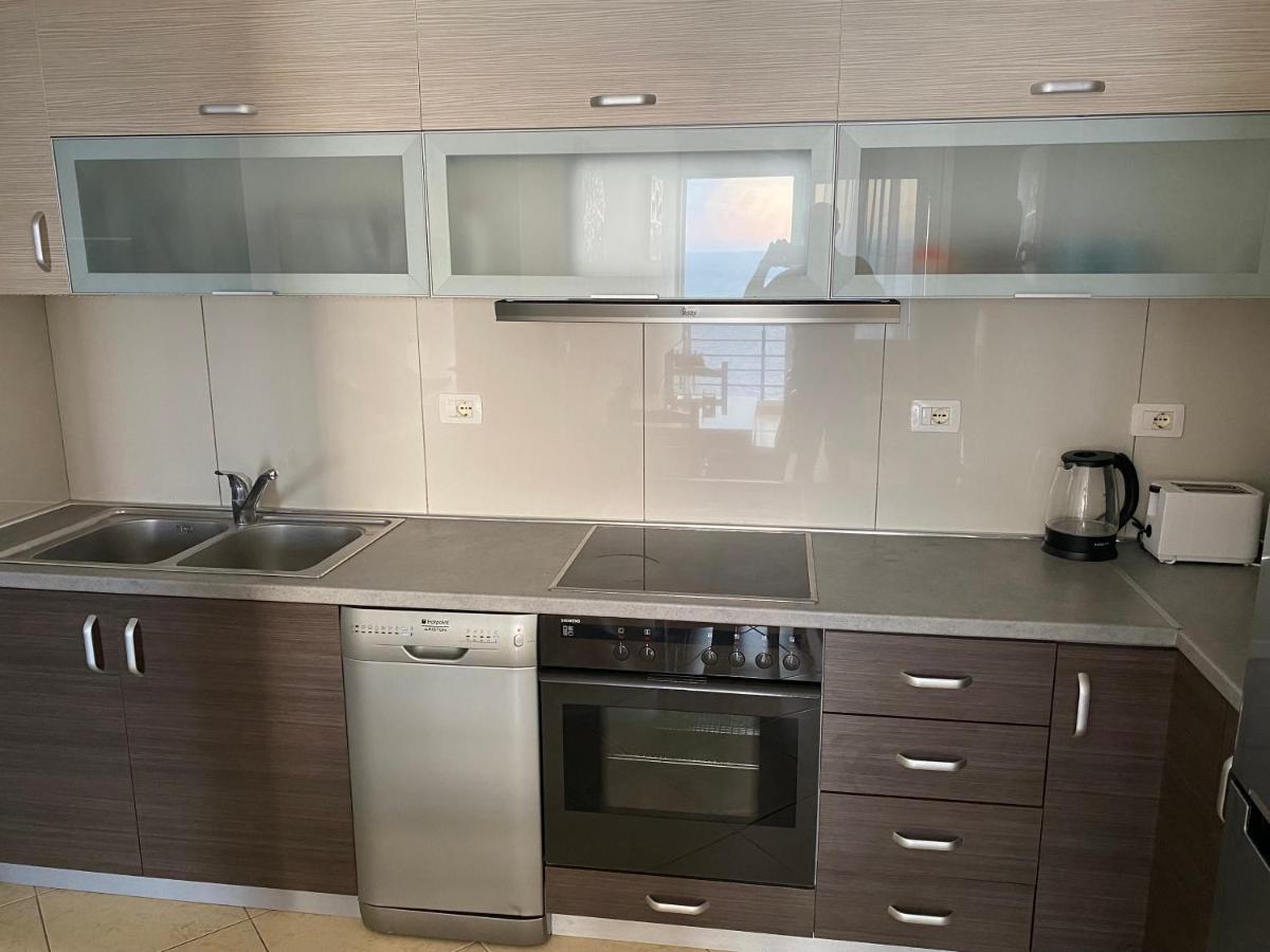 Apartment With Huge Sea View Balcony Саранда Екстер'єр фото