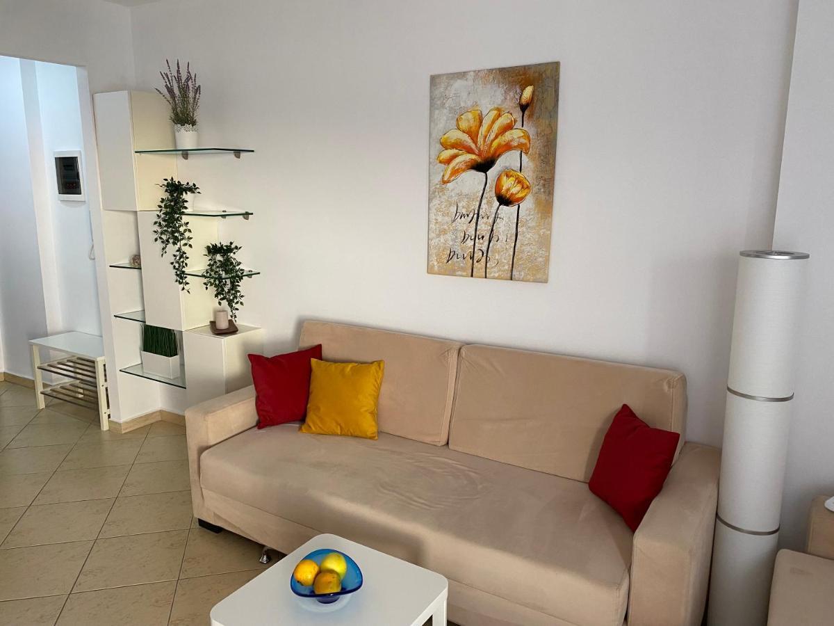 Apartment With Huge Sea View Balcony Саранда Екстер'єр фото
